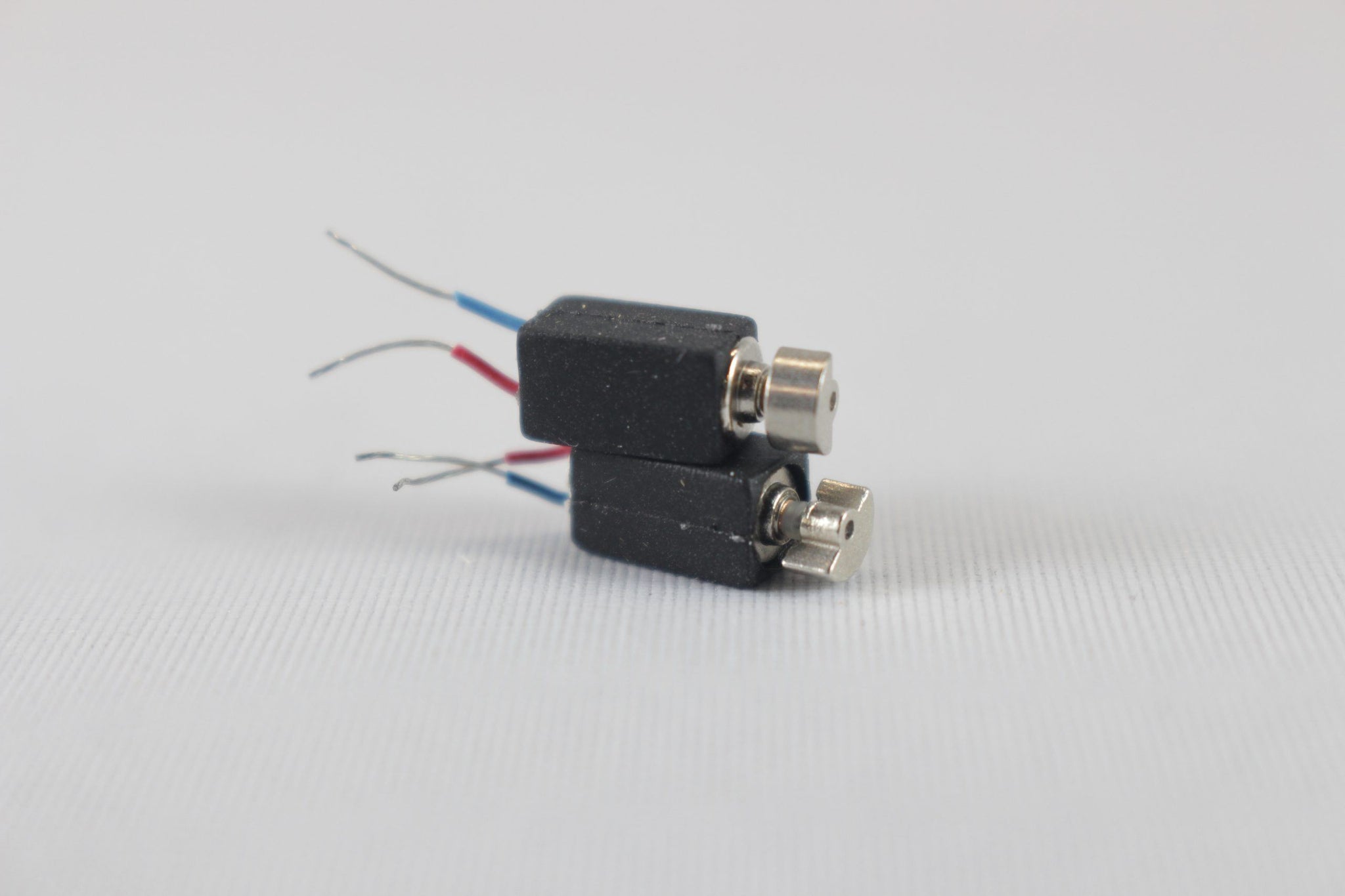 3V Mini Vibration Motor (Bare Metal Leads) Barnabas Robotics 3V Mini Vibration Motor (Bare Metal Leads) Barnabas Robotics